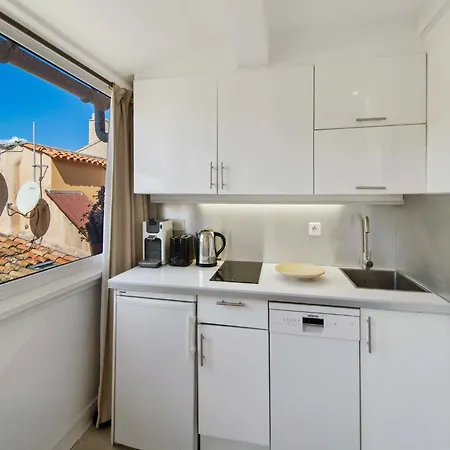 Charming - Ac 2br- 4p - *