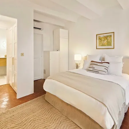 Charming - Ac 2br- 4p -